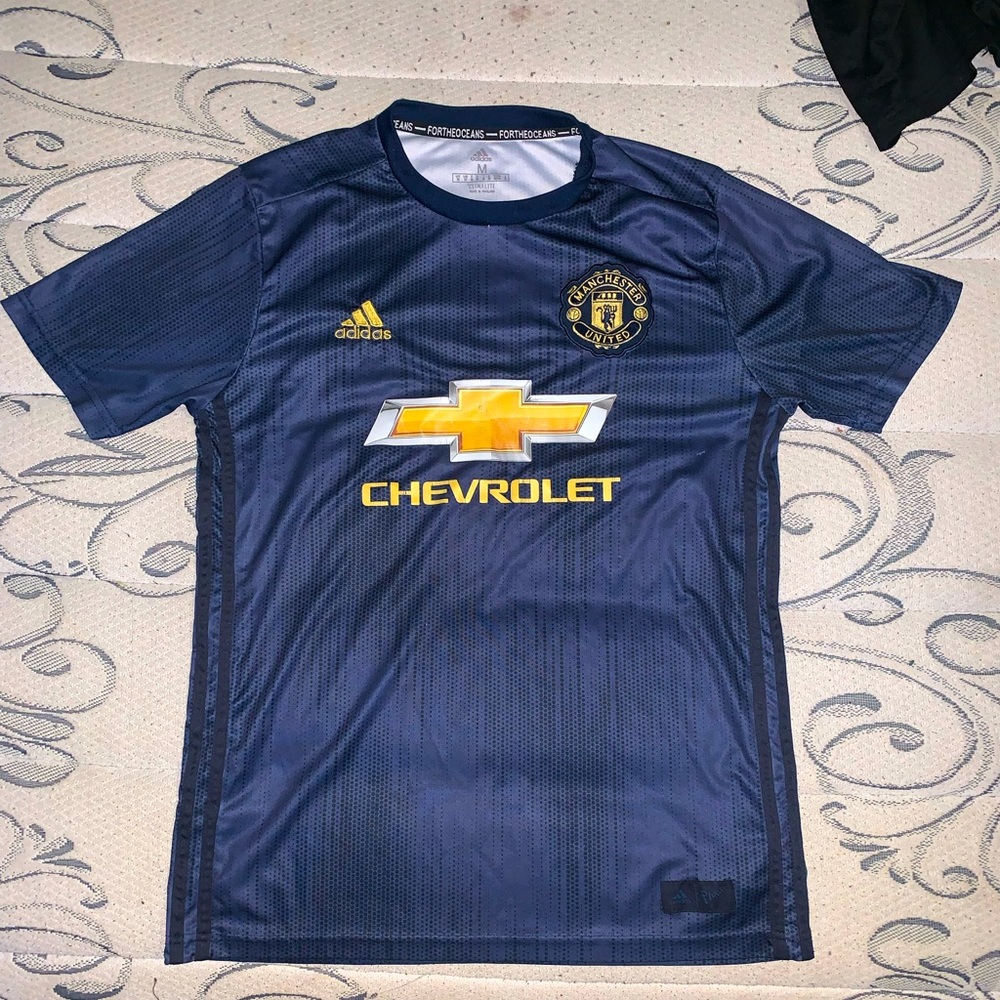 Manchester United adidas Jersey